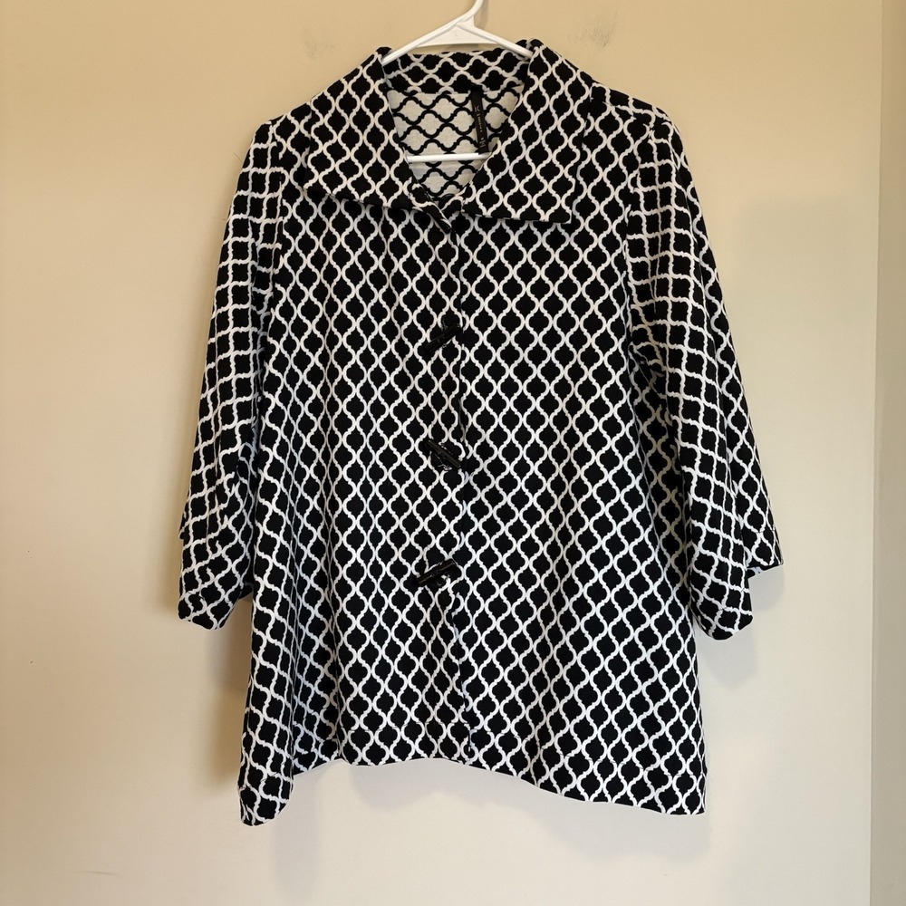 IC by Connie K Textured Swing Jacket‎ Geometric Lagenlook Art Sz M Blk Wht